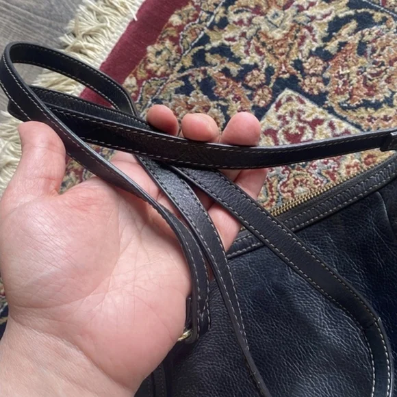 Fossil Small Black Leather Crossbody Bag - Picture 3 of 6